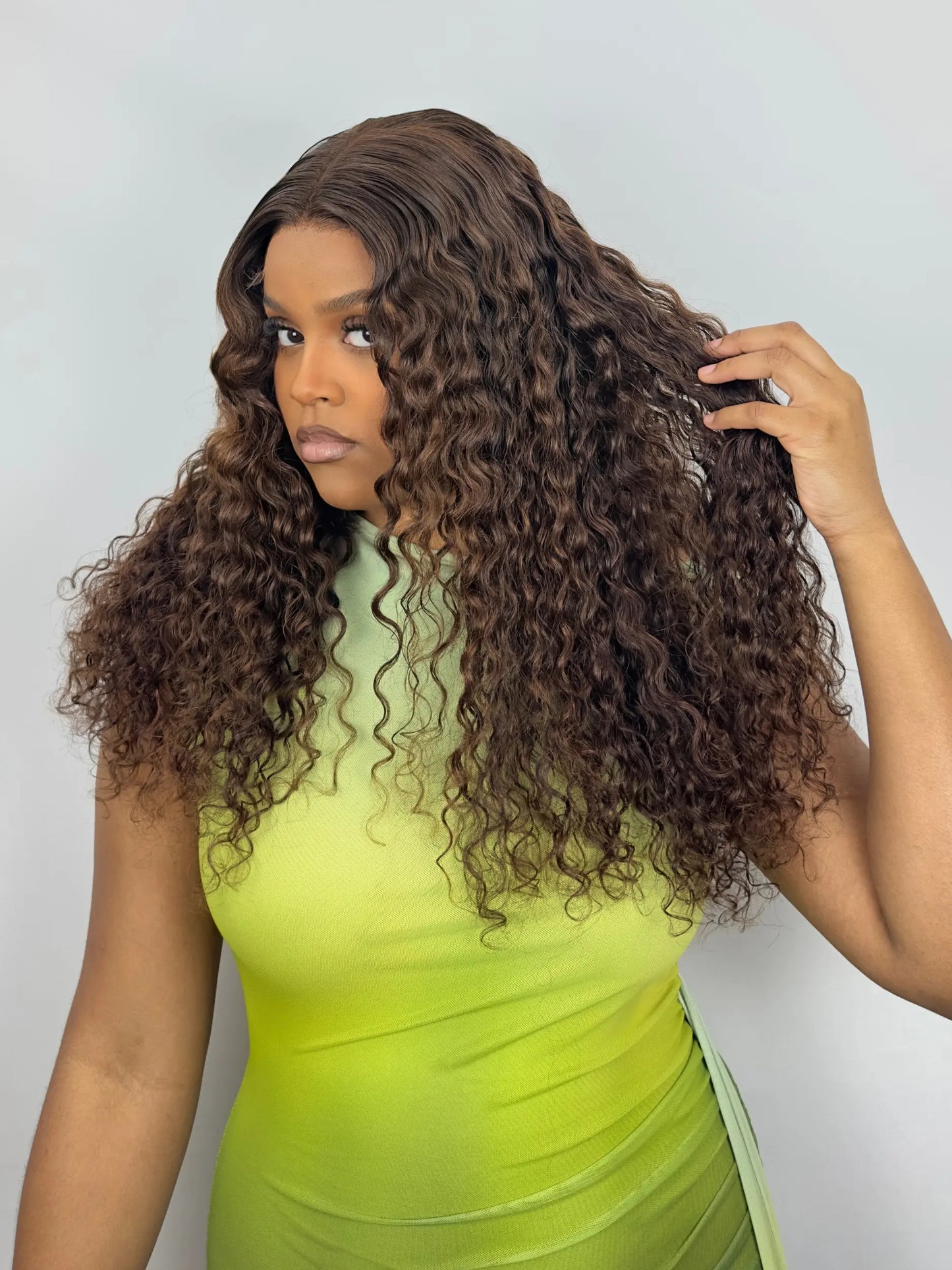 CHLOÉ · Deep Wave · HD Lace · Glueless · Densité 180% · 350 grammes