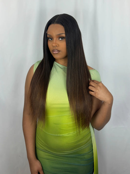 VALÉRIE · Ondulado · 5x5 HD Lace · Glueless · Densidad 180%  · 350 gramos