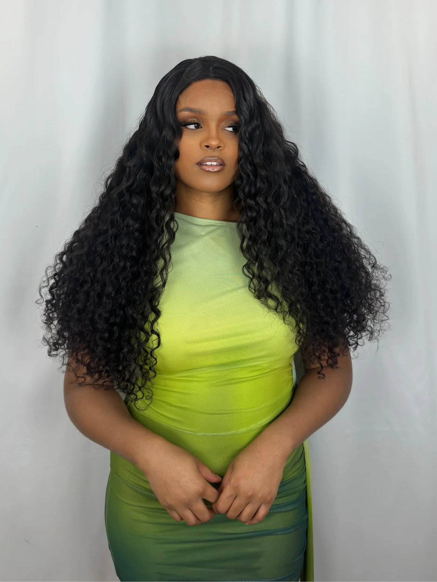 NOÉMIE · Burmese Curly · Glueless · Densidad 180% · 350 gramos