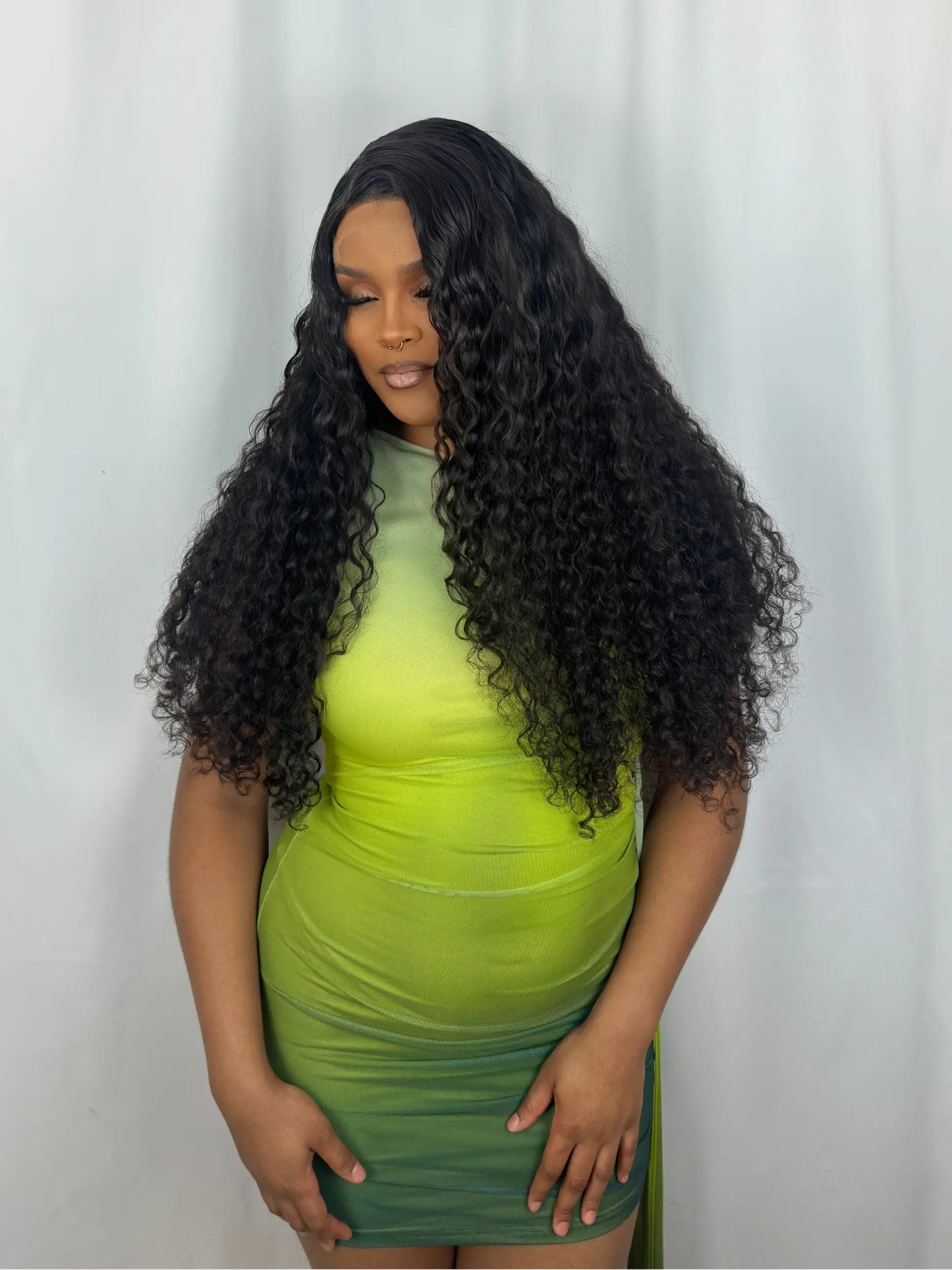 NOÉMIE · Burmese Curly · Glueless · Densidad 180% · 350 gramos