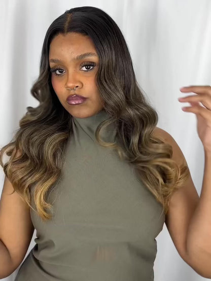 VIVIENNE · Ondulado · 13x4 HD Lace · Glueless · Densidad 180%
