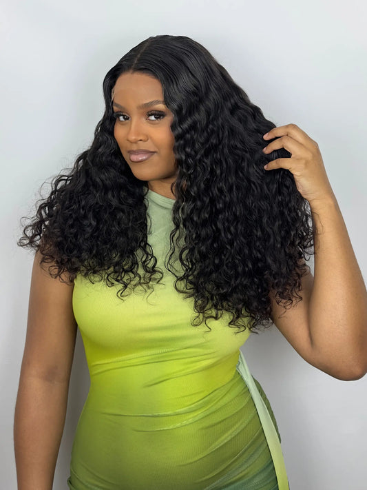 DIANNA · Italian Curly · HD Lace · Glueless · Densidad 180% · 350 gramos